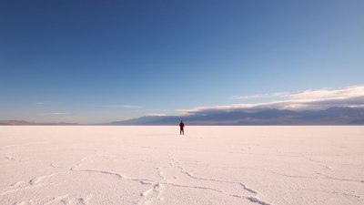 The Echo of a Single Voice in Salar de Uyuni