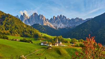 Easter in the Alps: Where to Enjoy Spring Skiing and Celebrations