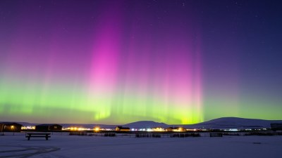 Reykjavik's Northern Lights Tours: Chasing Auroras in Iceland